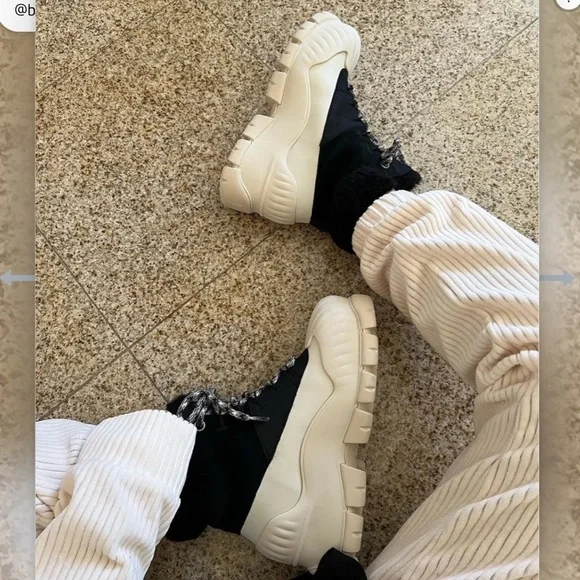 UGG | Adiroam Hiker Boot In Black and White NEW - Picture 11 of 13